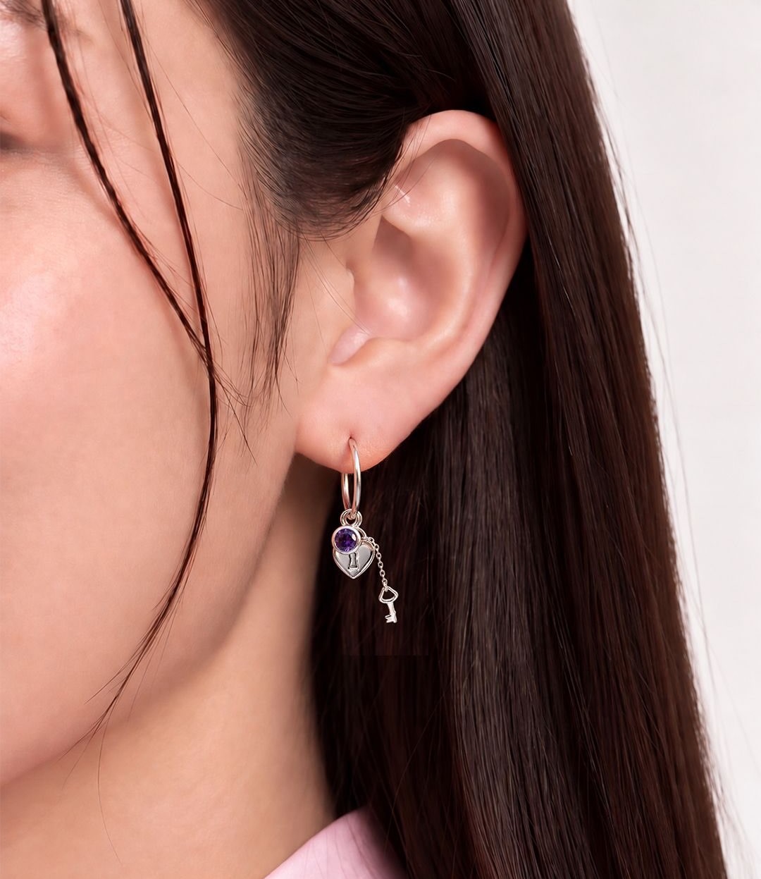 rekomendasi anting berlian wanita, anting berlian, anting berlian wanita, model anting berlian, anting berlian unik,