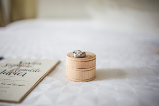 Cincin Kawin Platinum Halal untuk Pria Muslim Cincin Kawin Platinum Halal untuk Pria Muslim
