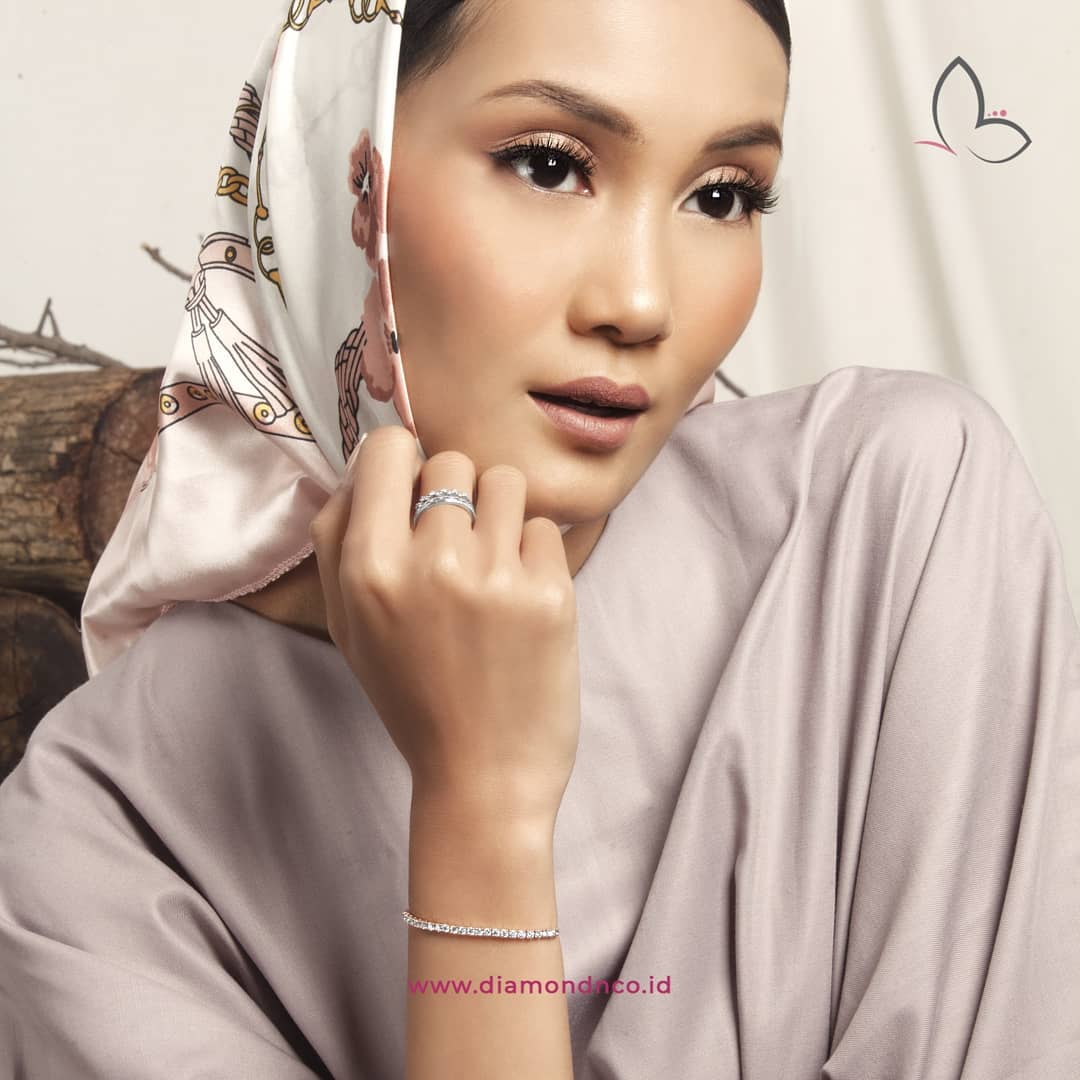 Ciri-ciri emas asli pada gelang Ciri-ciri emas asli pada gelang
